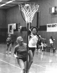 halle.jpg (10942 Byte)